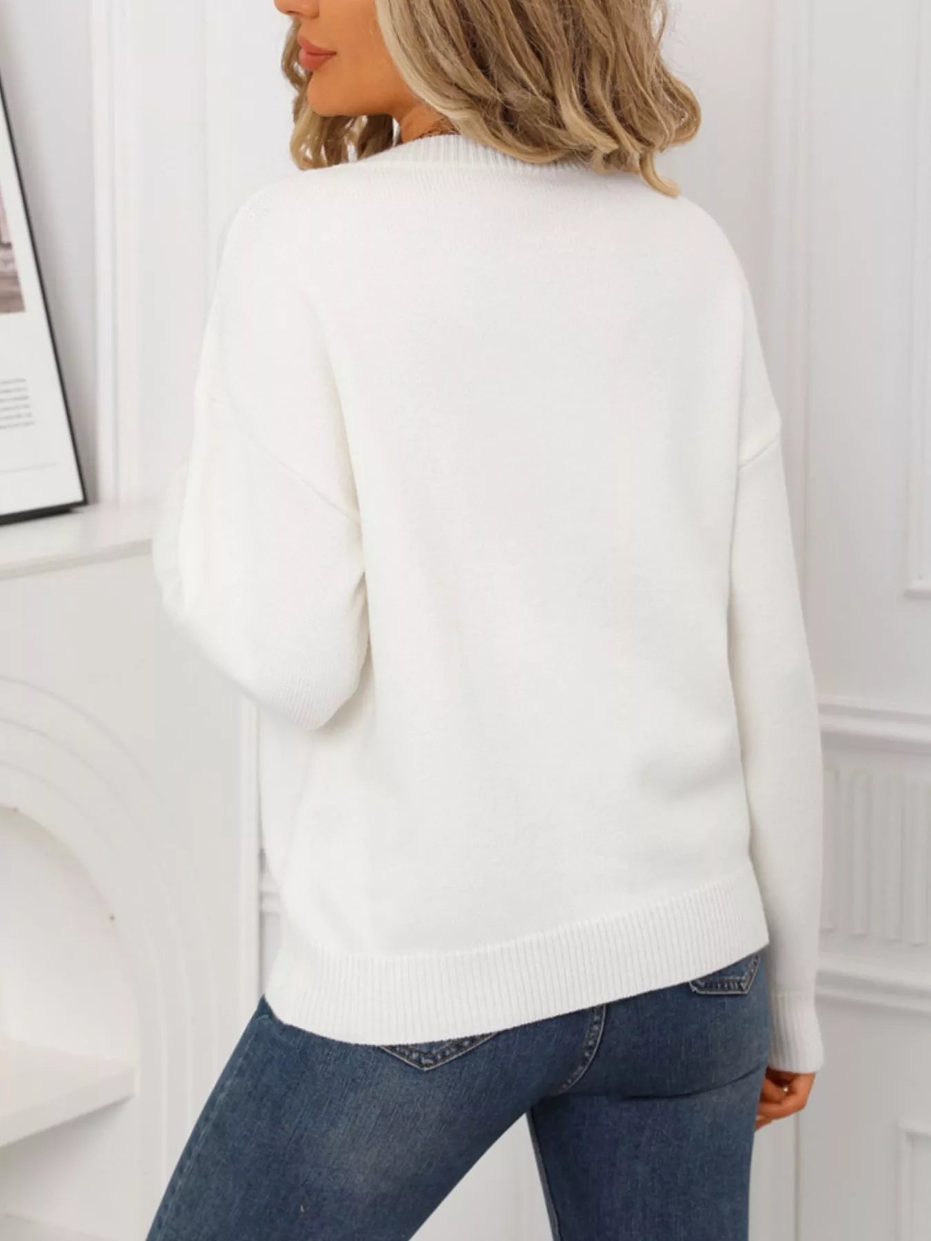 Love Club Heart Graphic Knit Sweater – Valentine’s Day Edition - Livirosa Shop